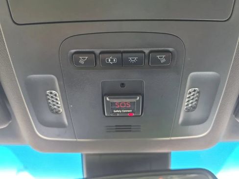 Used 2019 Toyota Avalon XLE FWD image 35