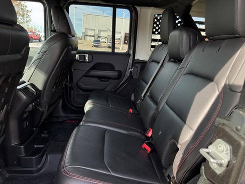 Used 2019 Jeep Wrangler Unlimited Rubicon image 6