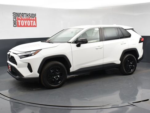 Used 2024 Toyota RAV4 LE image 8