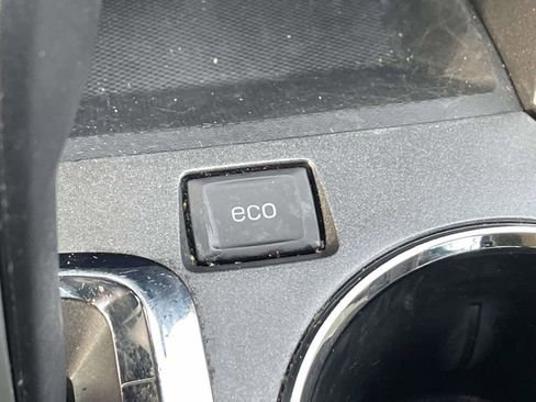 Used 2015 Chevrolet Equinox LS image 28