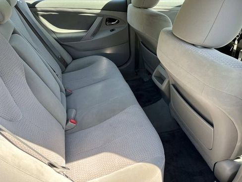Used 2011 Toyota Camry LE w/ LE Extra-Value Pkg FWD image 19