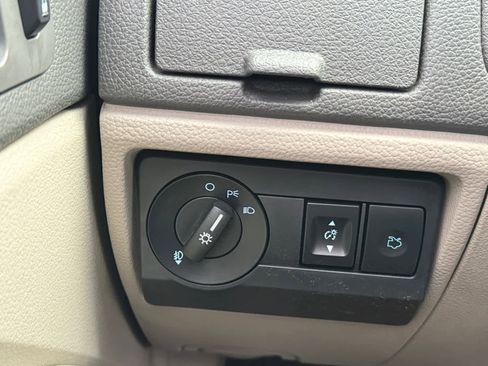 Used 2010 Ford Fusion SE image 20