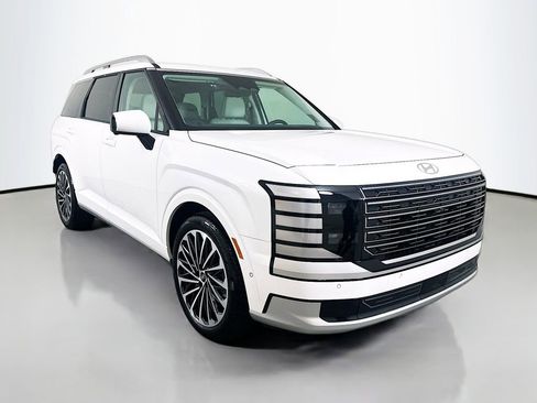 Certified 2026 Hyundai Palisade Calligraphy FWD image 3