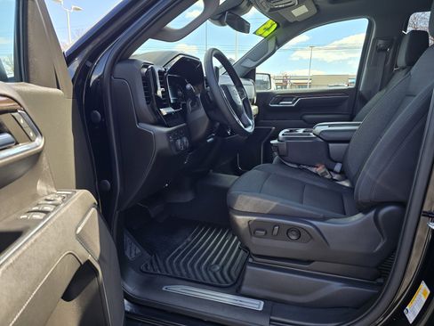 Used 2023 Chevrolet Silverado 1500 LT image 17