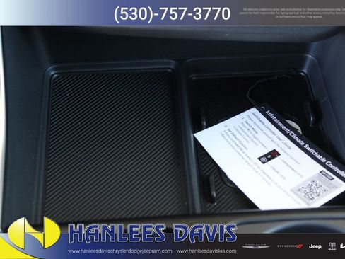 New 2026 Kia Carnival EX image 24