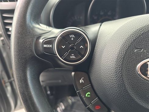 Used 2018 Kia Soul image 22