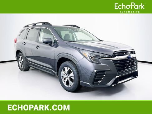 Used 2025 Subaru Ascent Premium image 1