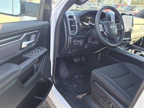 New 2026 RAM 1500 4x4 Crew Cab image 4