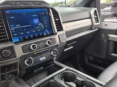 Used 2022 Ford F350 Platinum w/ Tremor Off-Road Package AWD/4WD image 24