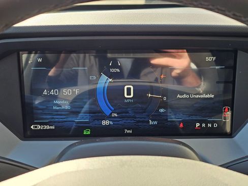 New 2027 Chevrolet Bolt LT image 27