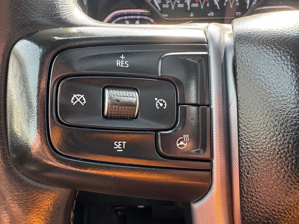 Used 2019 GMC Sierra 1500 SLT w/ SLT Convenience Package AWD/4WD image 17