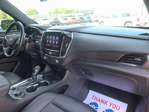 Used 2022 Chevrolet Traverse LT AWD/4WD image 22