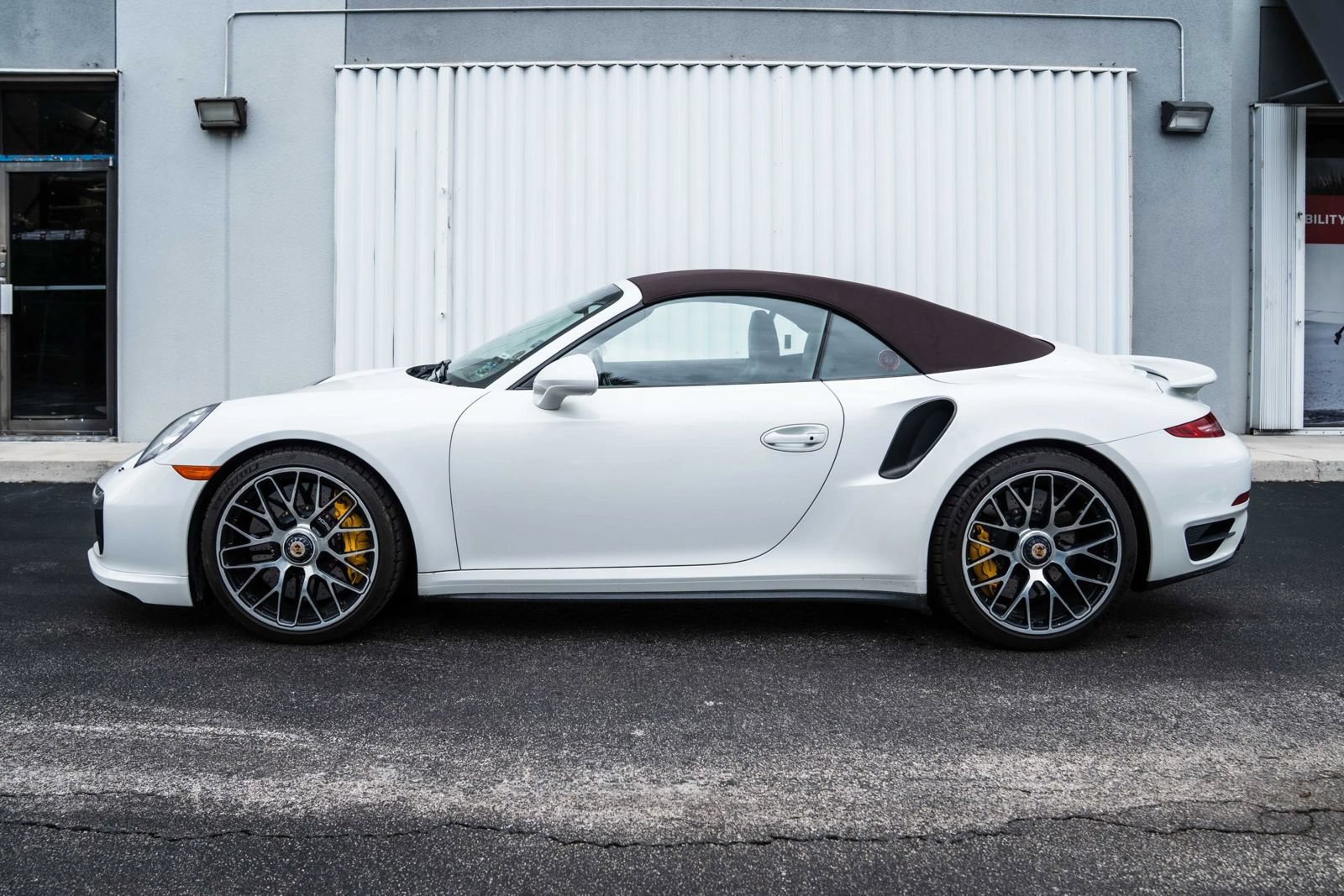 Used 2014 Porsche 911 Turbo S AWD/4WD image 4
