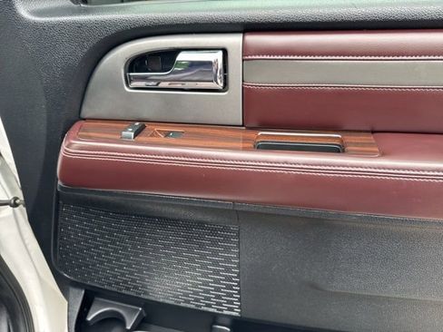 Used 2017 Ford Expedition EL Platinum RWD image 13