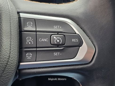 Used 2022 Jeep Compass Limited image 25