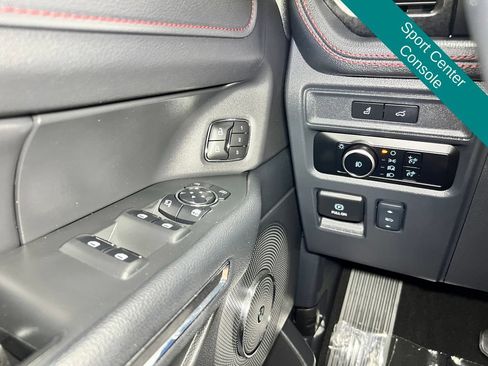 Used 2024 Ford Expedition Max Limited AWD/4WD image 28