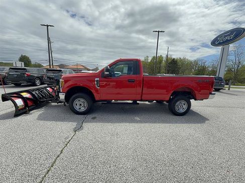 Used 2017 Ford F250 XL w/ Power Equipment Group AWD/4WD image 2