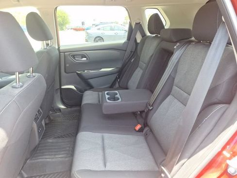Certified 2026 Nissan Rogue SV FWD image 15
