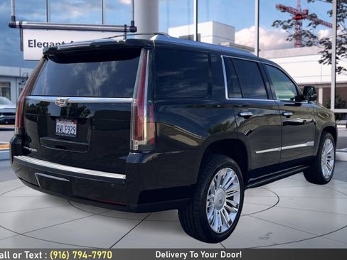 Used 2016 Cadillac Escalade Platinum AWD/4WD image 5