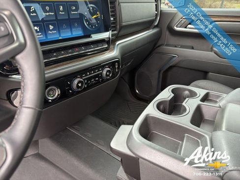 Used 2023 Chevrolet Silverado 1500 LT Trail Boss w/ Protection Package image 15
