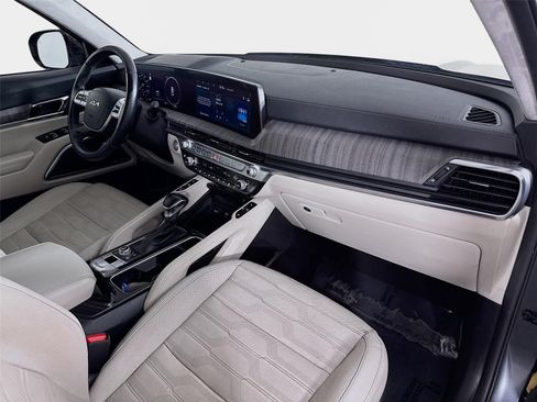 Certified 2024 Kia Telluride SX Prestige AWD/4WD image 32