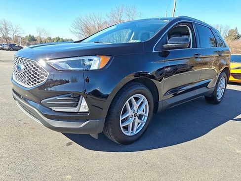 Used 2024 Ford Edge SEL w/ Convenience Package AWD/4WD image 3