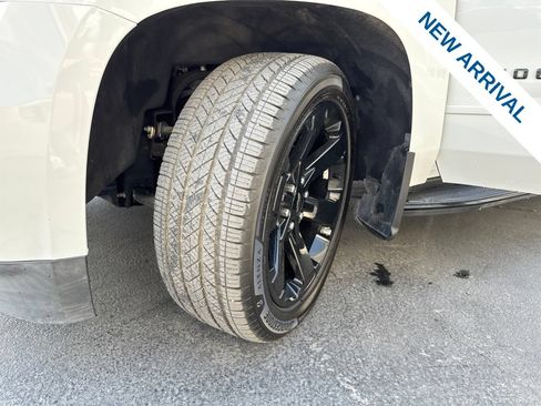 Used 2020 Chevrolet Tahoe Premier AWD/4WD image 29