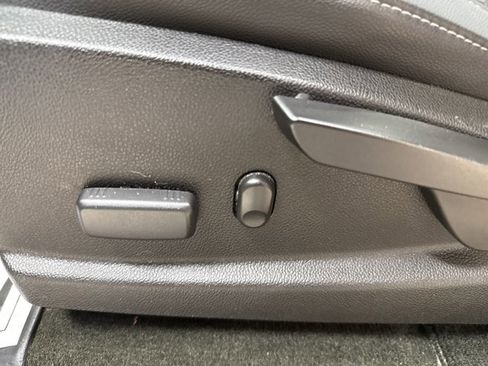 Used 2016 Chevrolet Colorado Z71 image 27