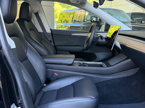 Used 2024 Tesla Model Y Performance AWD/4WD image 22