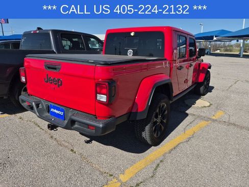 Used 2025 Jeep Gladiator Sport image 7