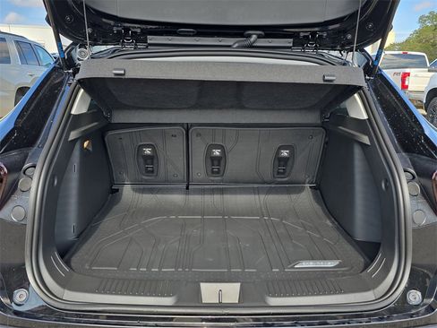 New 2026 Chevrolet Trax LT w/ Driver Confidence Package image 12