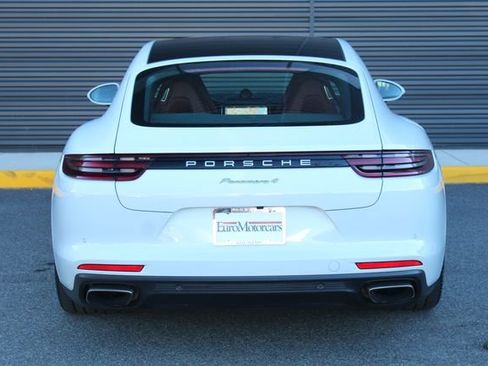 Used 2018 Porsche Panamera 4 image 7