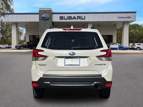 Used 2023 Subaru Forester AWD/4WD image 5