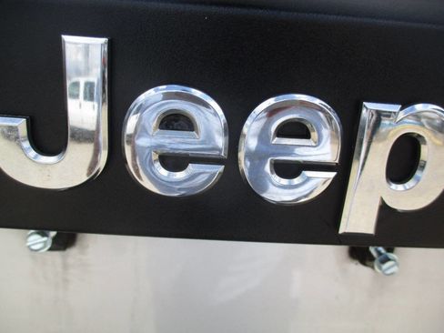 Used 2011 Jeep Liberty Sport image 40