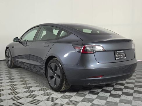 Used 2021 Tesla Model 3 Standard Range Plus RWD image 5