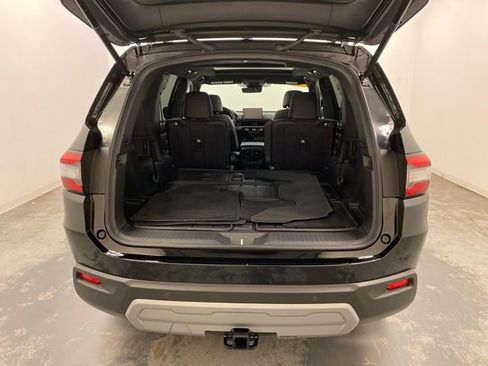 Used 2025 Honda Pilot TrailSport image 30