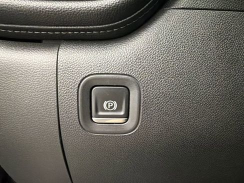 Used 2019 Chevrolet Silverado 1500 RST image 31