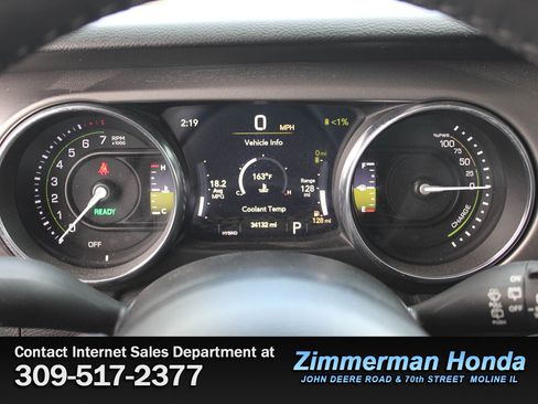 Used 2023 Jeep Wrangler Unlimited w/ Cold Weather Group image 9