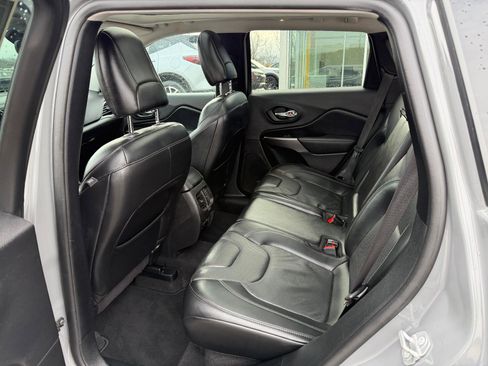 Used 2020 Jeep Cherokee Limited image 14