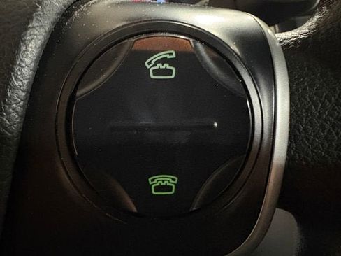 Used 2012 Toyota Camry LE image 8