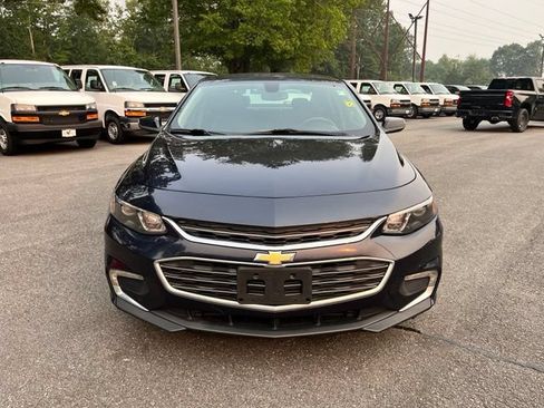 Used 2016 Chevrolet Malibu LT FWD image 3