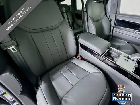 Used 2024 Land Rover Range Rover SE AWD/4WD image 30