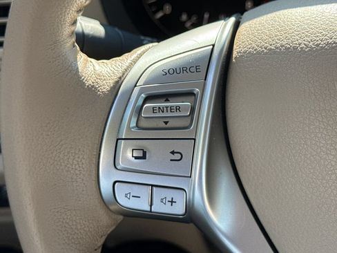 Used 2016 Nissan Altima 2.5 SV FWD image 28