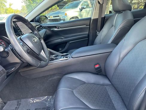 Used 2023 Toyota Camry XSE FWD image 10