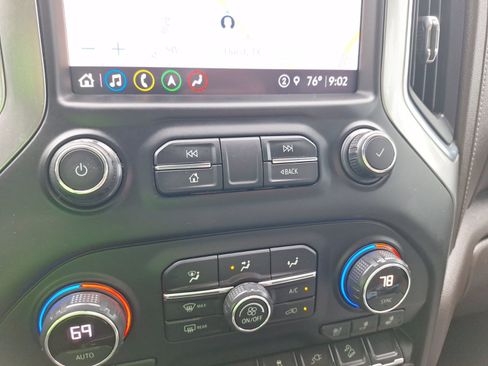 Used 2021 Chevrolet Silverado 1500 LTZ image 30