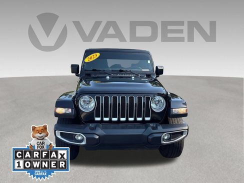 Used 2023 Jeep Wrangler Unlimited Sahara AWD/4WD image 2