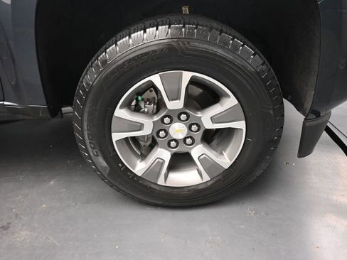 Used 2019 Chevrolet Colorado Z71 AWD/4WD image 22