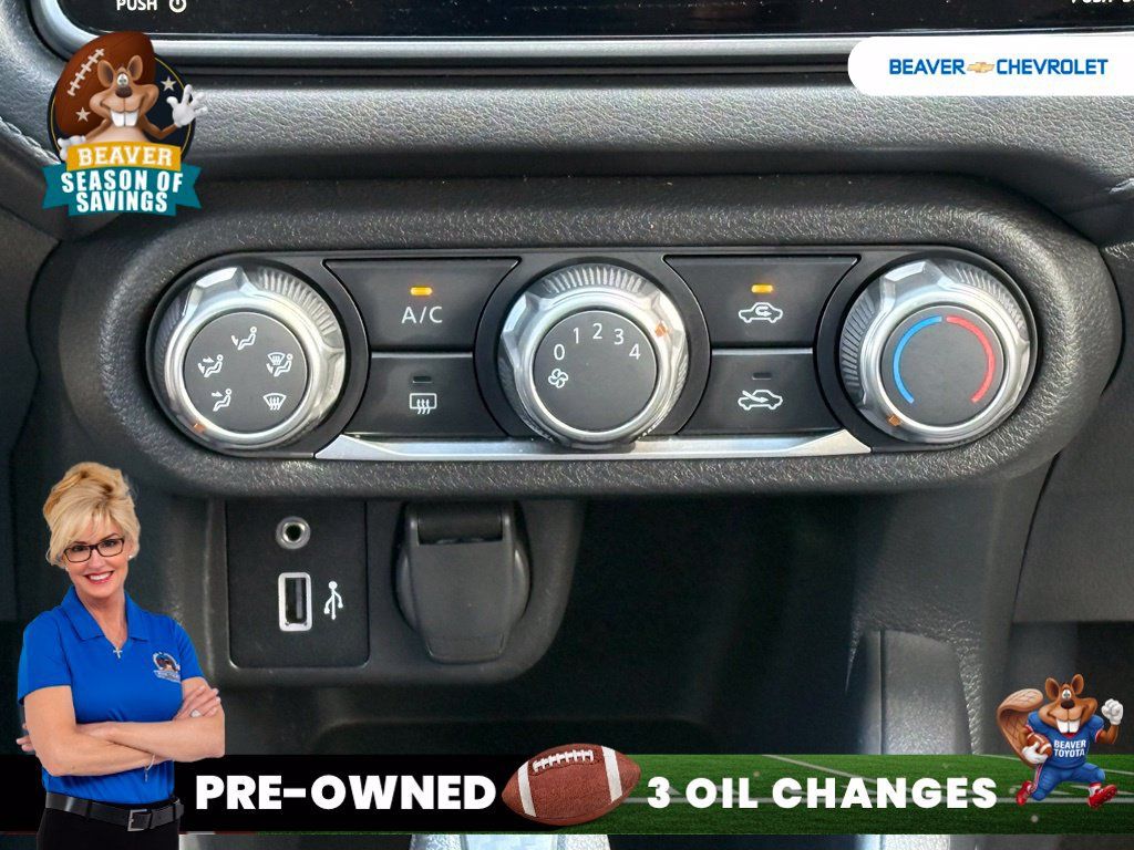 Used 2025 Nissan Versa S FWD image 22