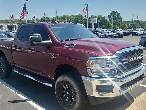 Used 2024 RAM 2500 Tradesman w/ Chrome Appearance Group AWD/4WD image 2