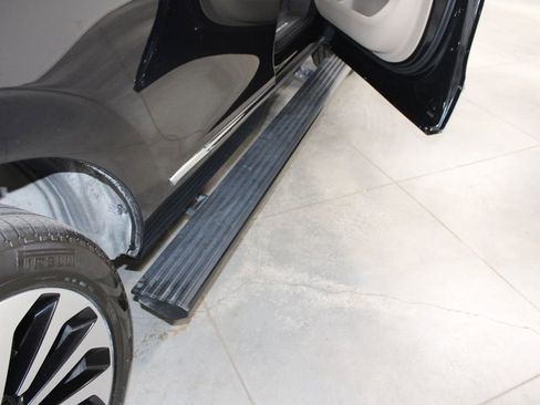 Used 2023 Lincoln Navigator Reserve image 13